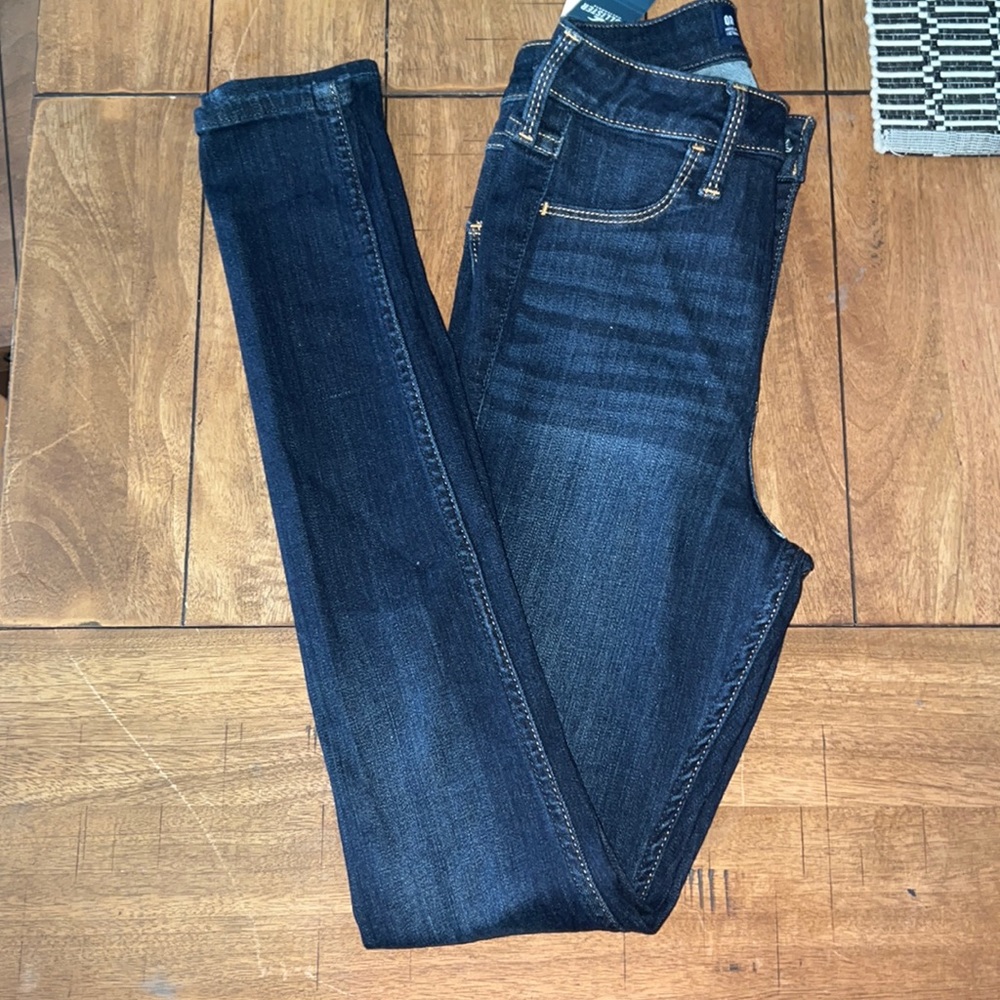 Hollister Jeans - NWT